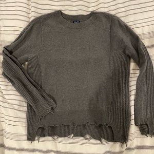 Gray splendid sweater with frayed hem